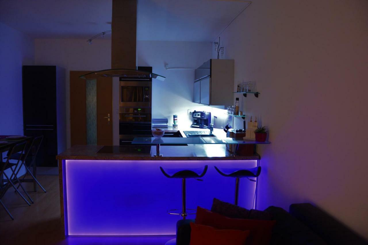 Apartmán Zderadova Brno Esterno foto