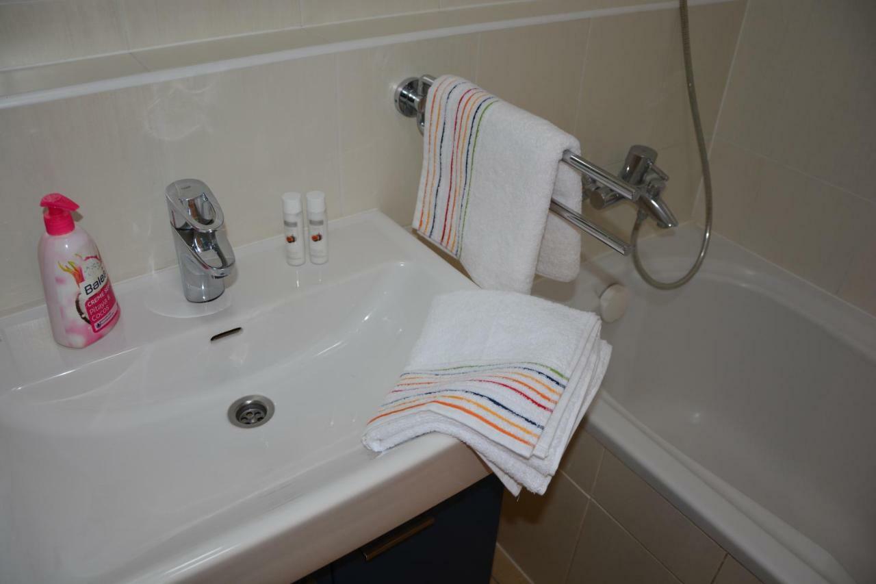 Apartmán Zderadova Brno Esterno foto