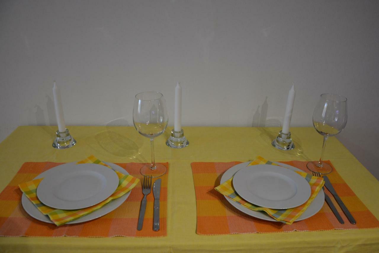 Apartmán Zderadova Brno Esterno foto