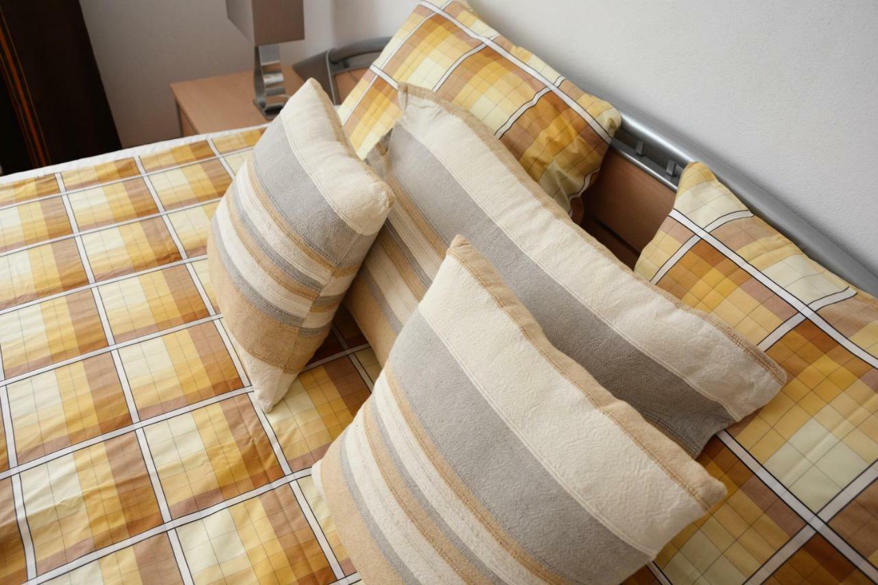 Apartmán Zderadova Brno Esterno foto